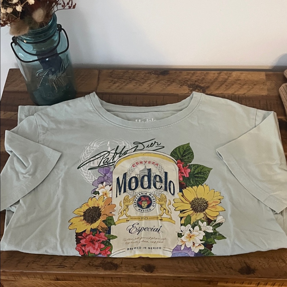 Modelo Women's Graphic Tee - light green/blue with Floral Design